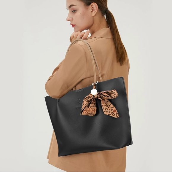 Marengo Handbags - Marengo Soft Leather Black Tote EUC